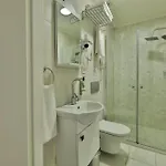 Ea Exclusive Otel