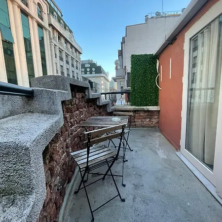 Ea Exclusive Κωνσταντινούπολη