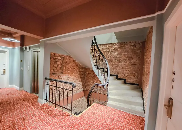 Hotell Ea Exclusive *